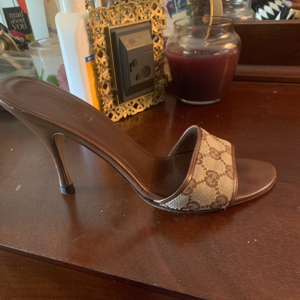 Gucci sandal heel